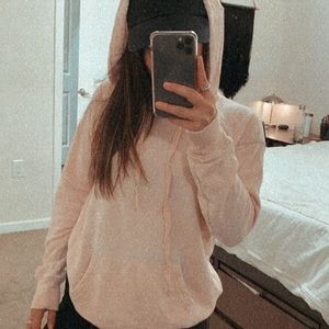 LIGHT PINK HOODIE | AEO